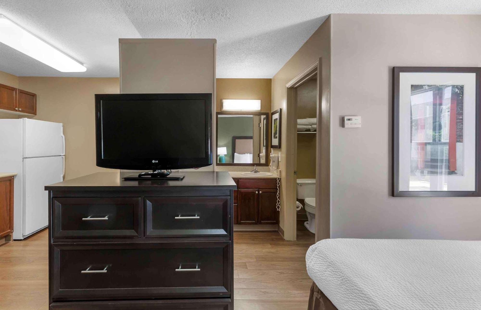 Extended Stay America Suites - Raleigh - Rtp - 4919 Miami Blvd Durham Exterior foto