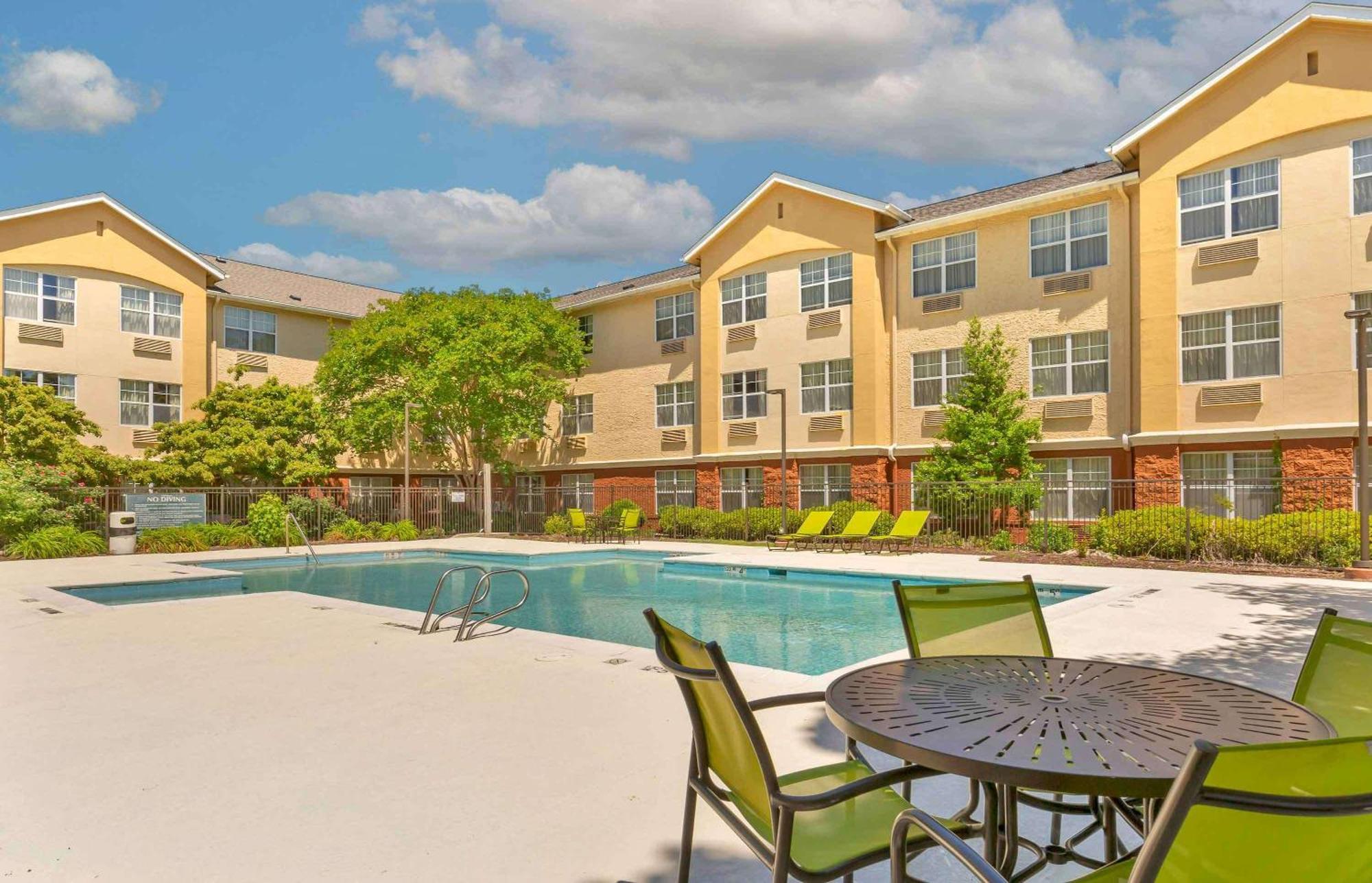 Extended Stay America Suites - Raleigh - Rtp - 4919 Miami Blvd Durham Exterior foto